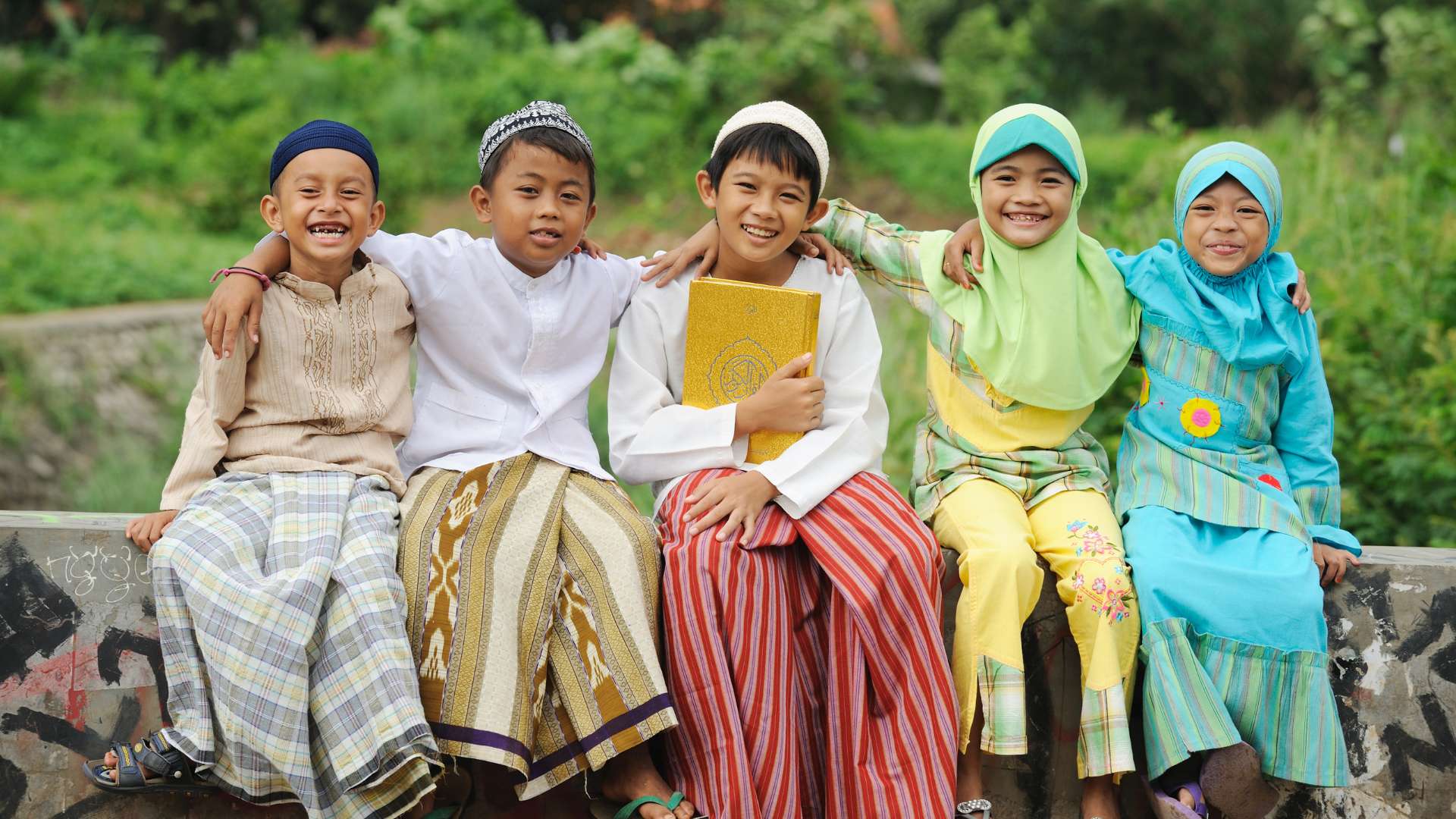Mereka yang Dinyatakan Cumlaude