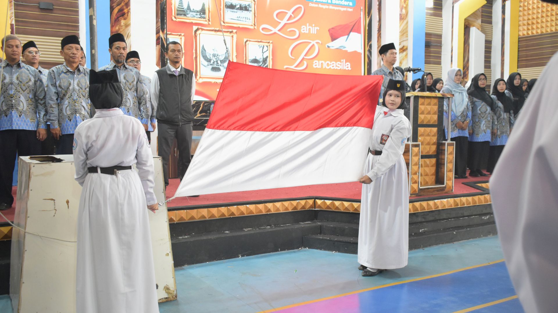 Mengenang Lahirnya Pancasila, SMK Kesehatan Bhakti Insani Gelar Upacara Hari Lahir Pancasila 2026