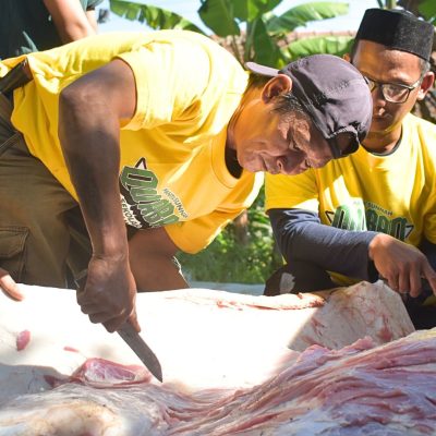 Idul Adha Penuh Kebersamaan, SMK Kesehatan Bhakti Insani Gelar Qurban dan Berbagi untuk Sesama