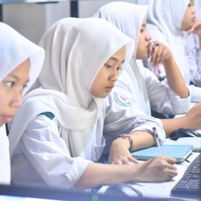 SMK Kesehatan Bhakti Insani Gelar Asesmen Nasional Berbasis Komputer