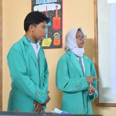 Dari Teori ke Praktik, Siswa Bhakti Insani Presentasikan Hasil PKL
